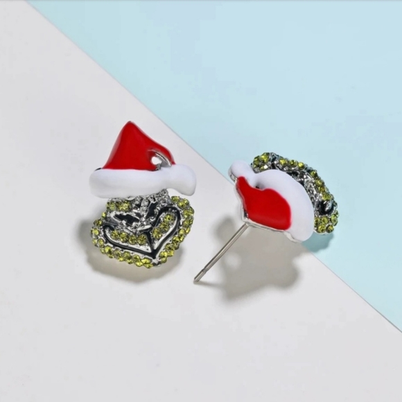 NEW- ADORABLE Studded Grinch Earrings - Picture 2 of 2